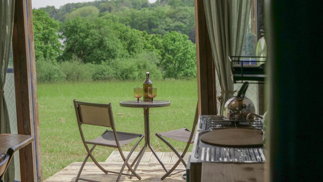 Quirky Vintage Horsebox Conversion With Stunning Views Of Ardingly Reservoir Balcombe Εξωτερικό φωτογραφία