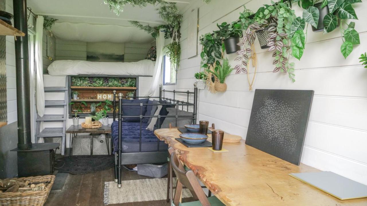Quirky Vintage Horsebox Conversion With Stunning Views Of Ardingly Reservoir Balcombe Εξωτερικό φωτογραφία